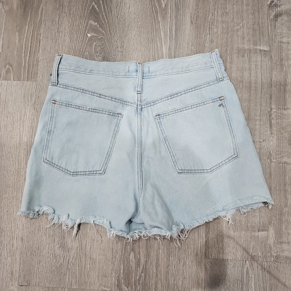 Madewell The Mom Jean Short Byer Wash Fray Hem Size 30 - Picture 7 of 9